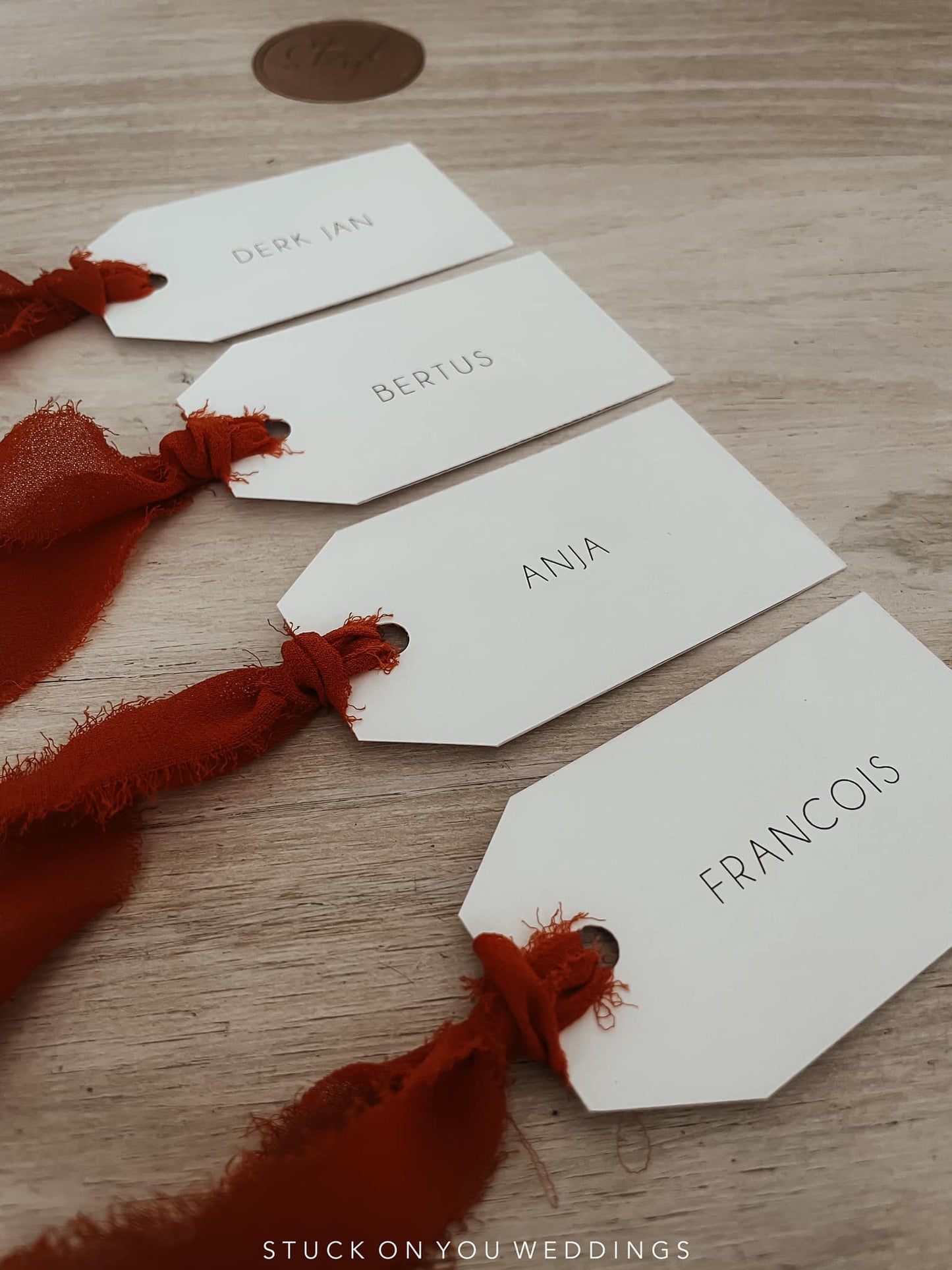 Chiffon Tag Shaped Guest Names