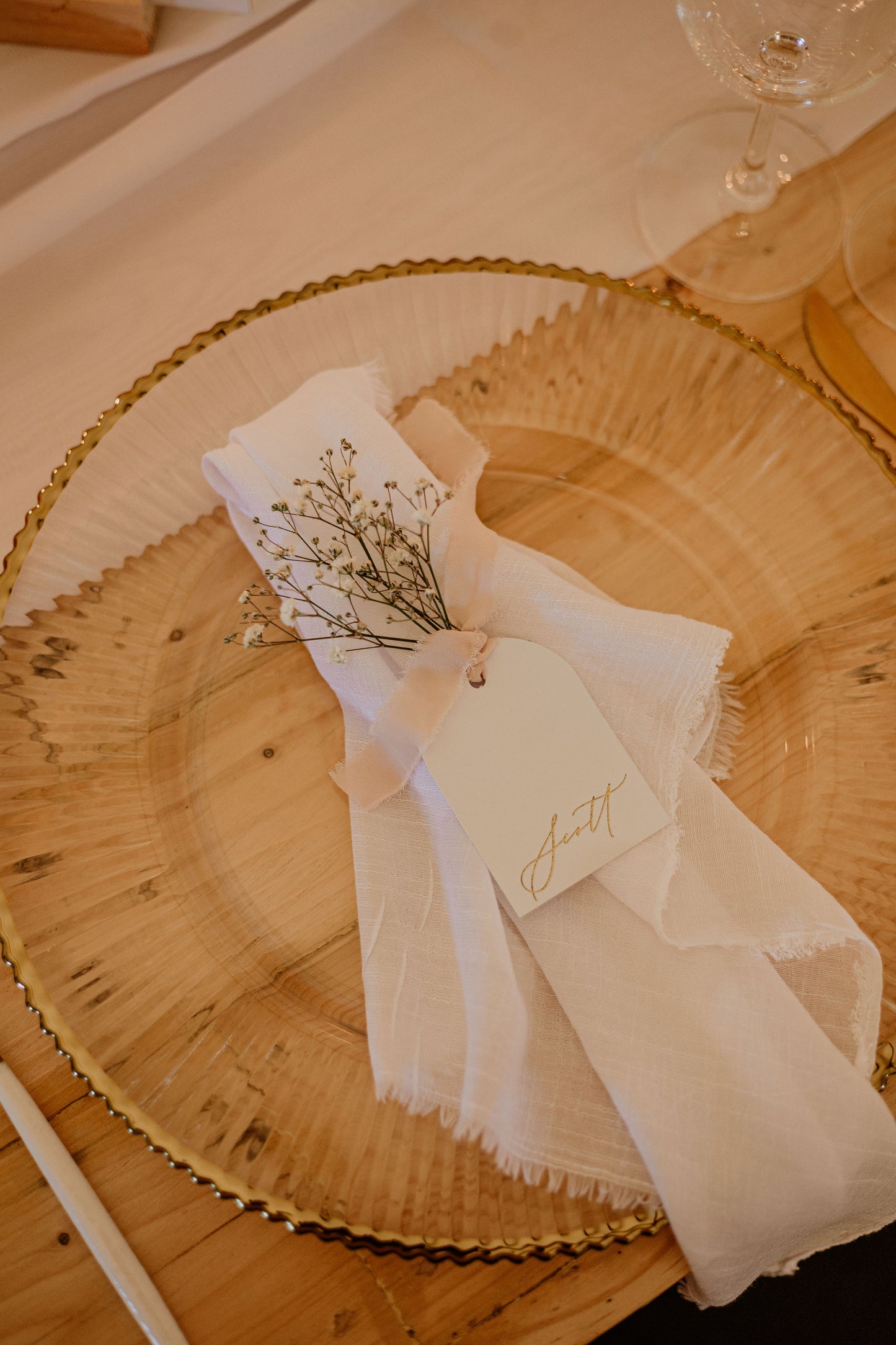 Baby's Breath Place Card - Arch Shaped