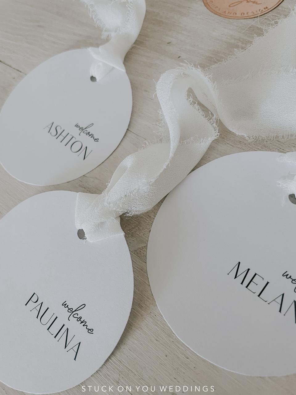 Round Place Card with Chiffon Ribbon