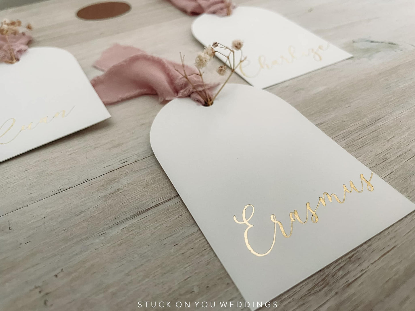 Baby's Breath Place Card - Arch Shaped